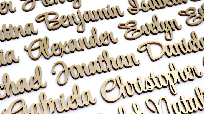 Personalised Wooden Name Place Cards – Graduation & Event Seating