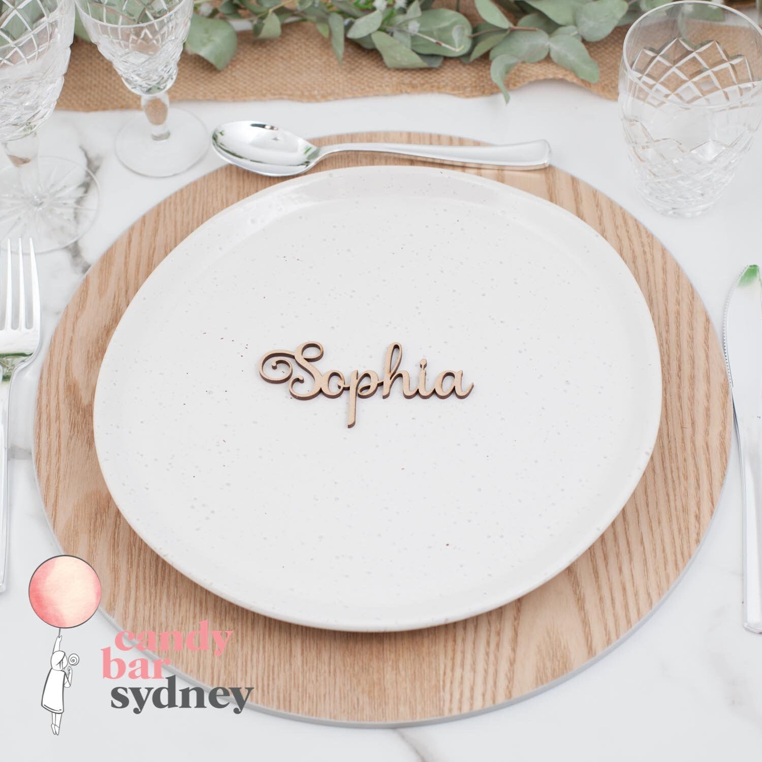 Custom Wedding Place Card Names - Classic Font - Custom Wedding Favours - Custom Gifts - Letterfy 