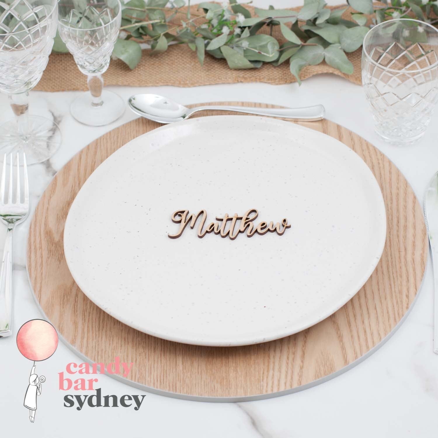 Custom Wedding Place Card Names - Classic Font - Custom Wedding Favours - Custom Gifts - Letterfy 