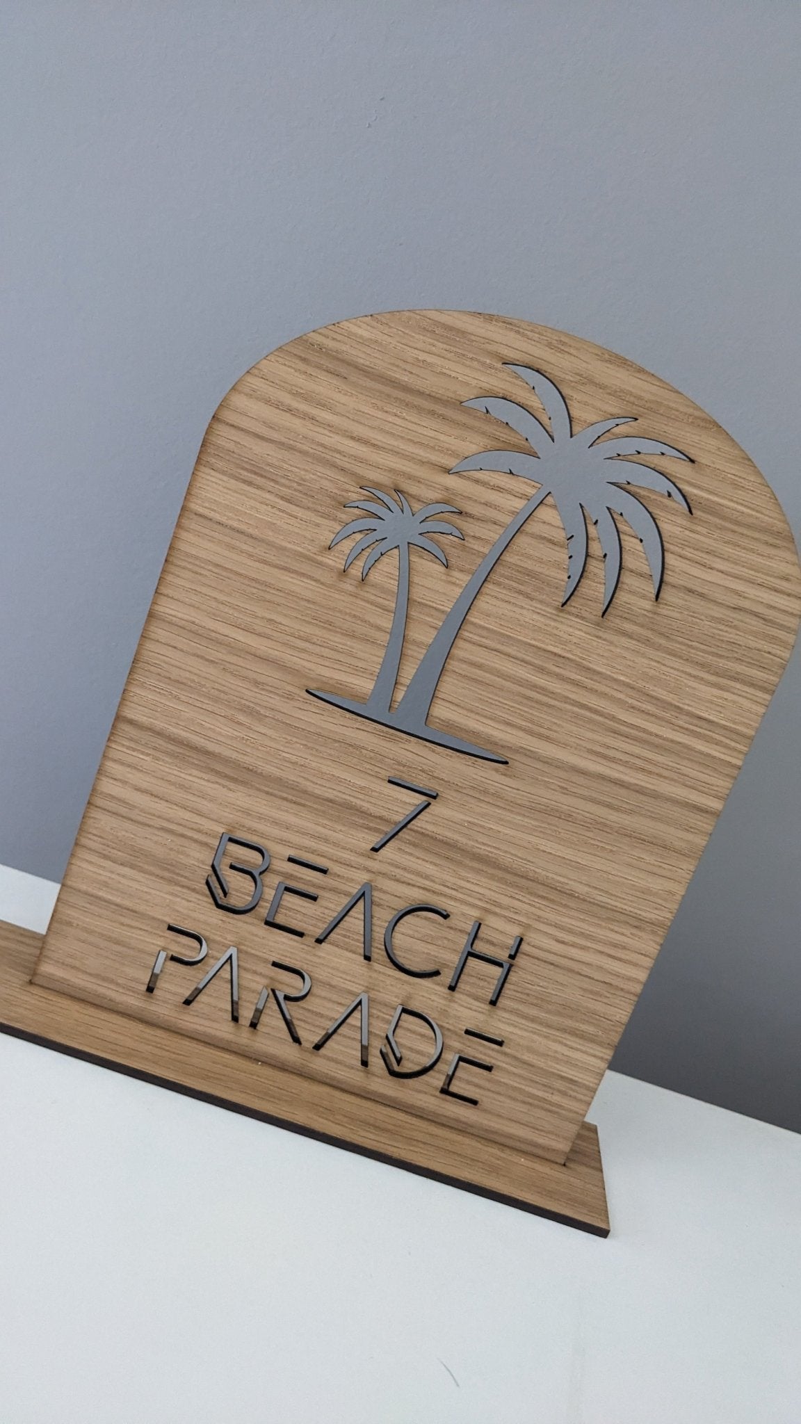 Beach sign with a palm tree - PersonalisedSigns