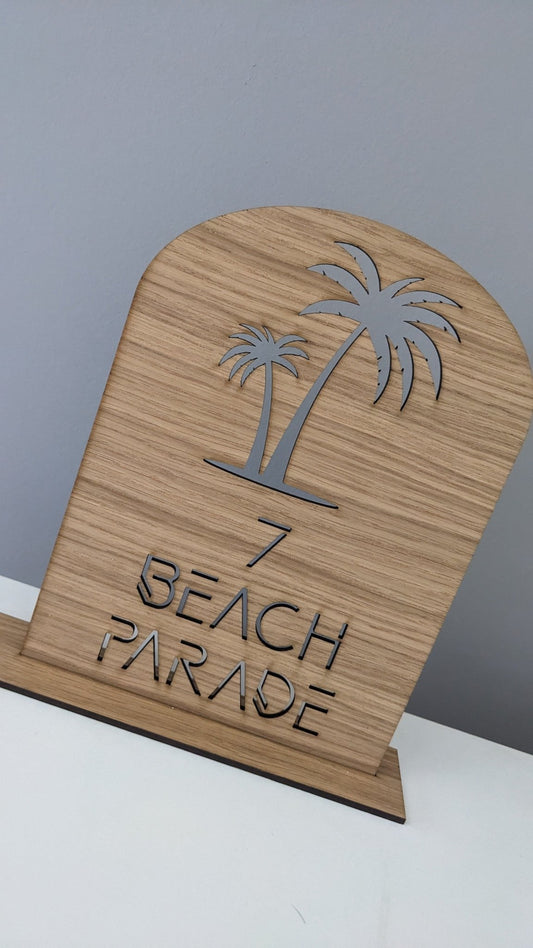 Beach sign with a palm tree - PersonalisedSigns